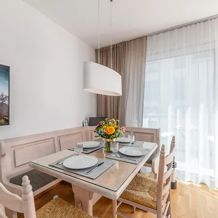 Neualm 5 - By Mynests *