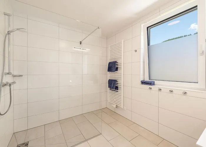 Neualm 5 - By Mynests * 斯拉德明